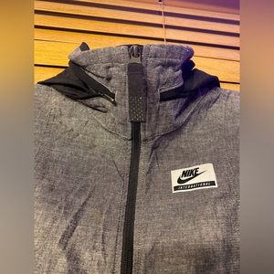 Nike Women's Authentic Jacket XS